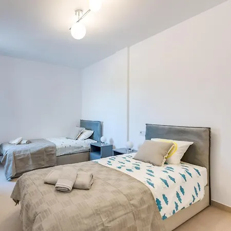 Apartment Arroyo Vaquero 150 M From The Estepona